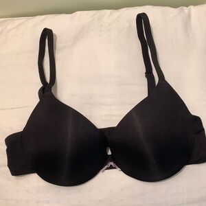 Black Warners T- shirt Bra 34A